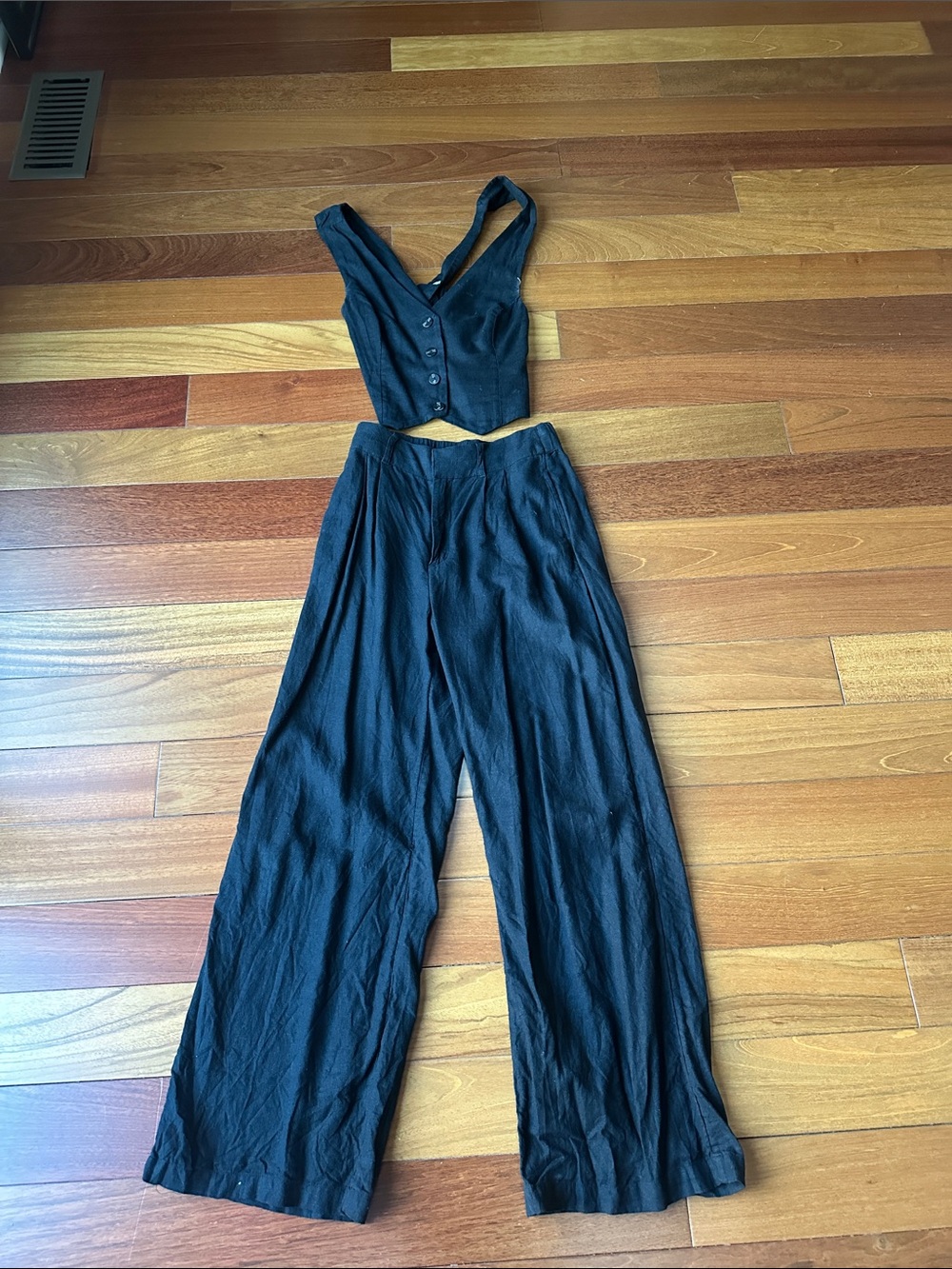 Abercrombie & Fitch Black Wide-Leg High-Rise Linen Pants with Linen Vest top
